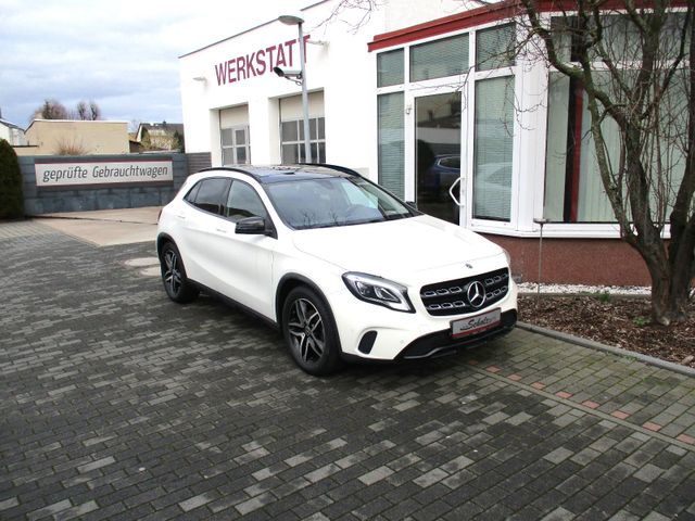 Mercedes-Benz GLA 200 Urban AMG Styling-Paket/LED/Navi/P-Assi.