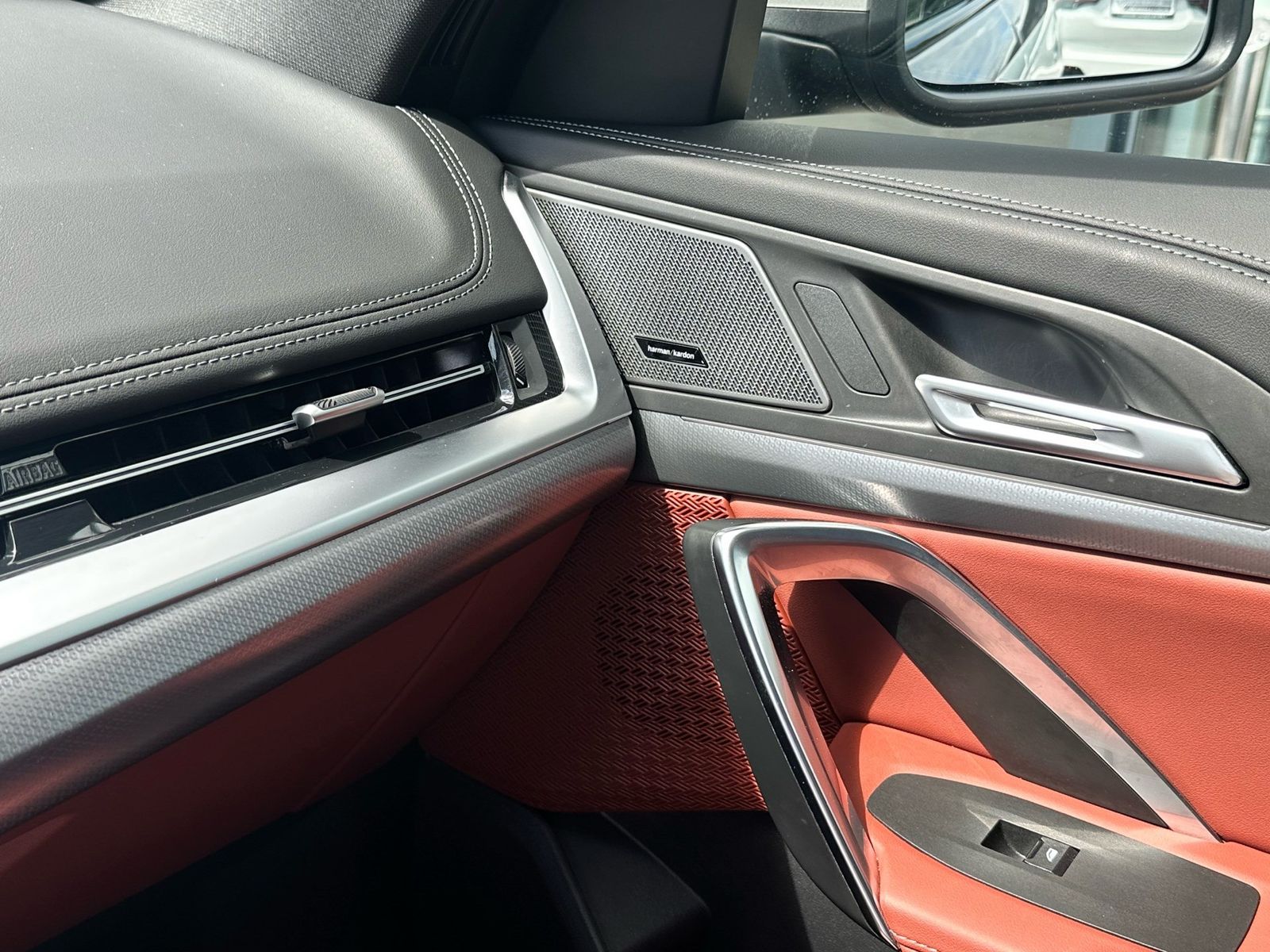 BMW iX1 - Bild 15
