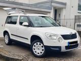 Skoda Yeti 1.4 TSI *2J Tüv* AHK, AC Auto, Tempomat - Skoda Yeti in Stuttgart