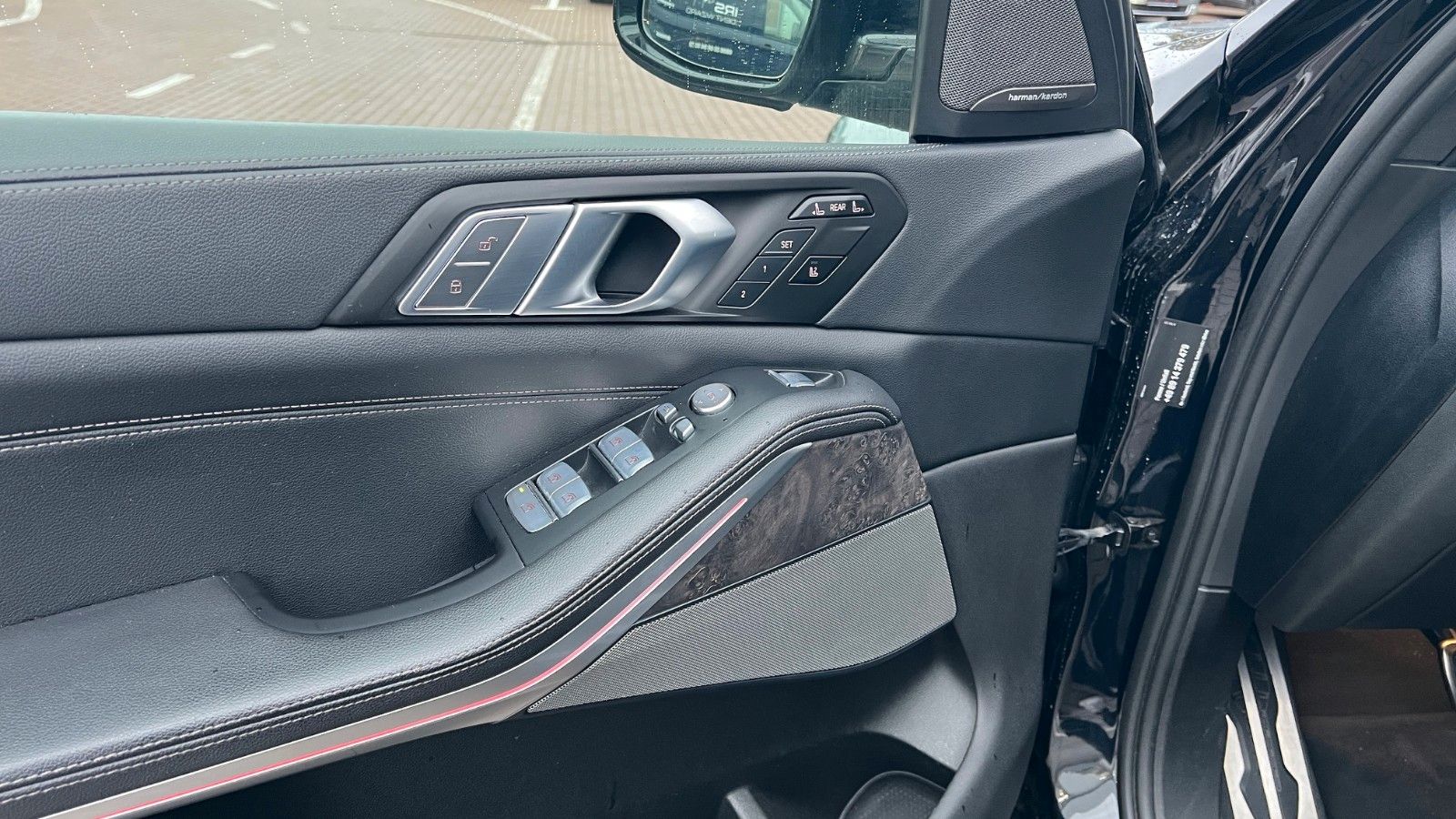 Fahrzeugabbildung BMW X7 M50 d *H/K*360°*PANO*AHK*M-Paket*HUD*Mietkauf