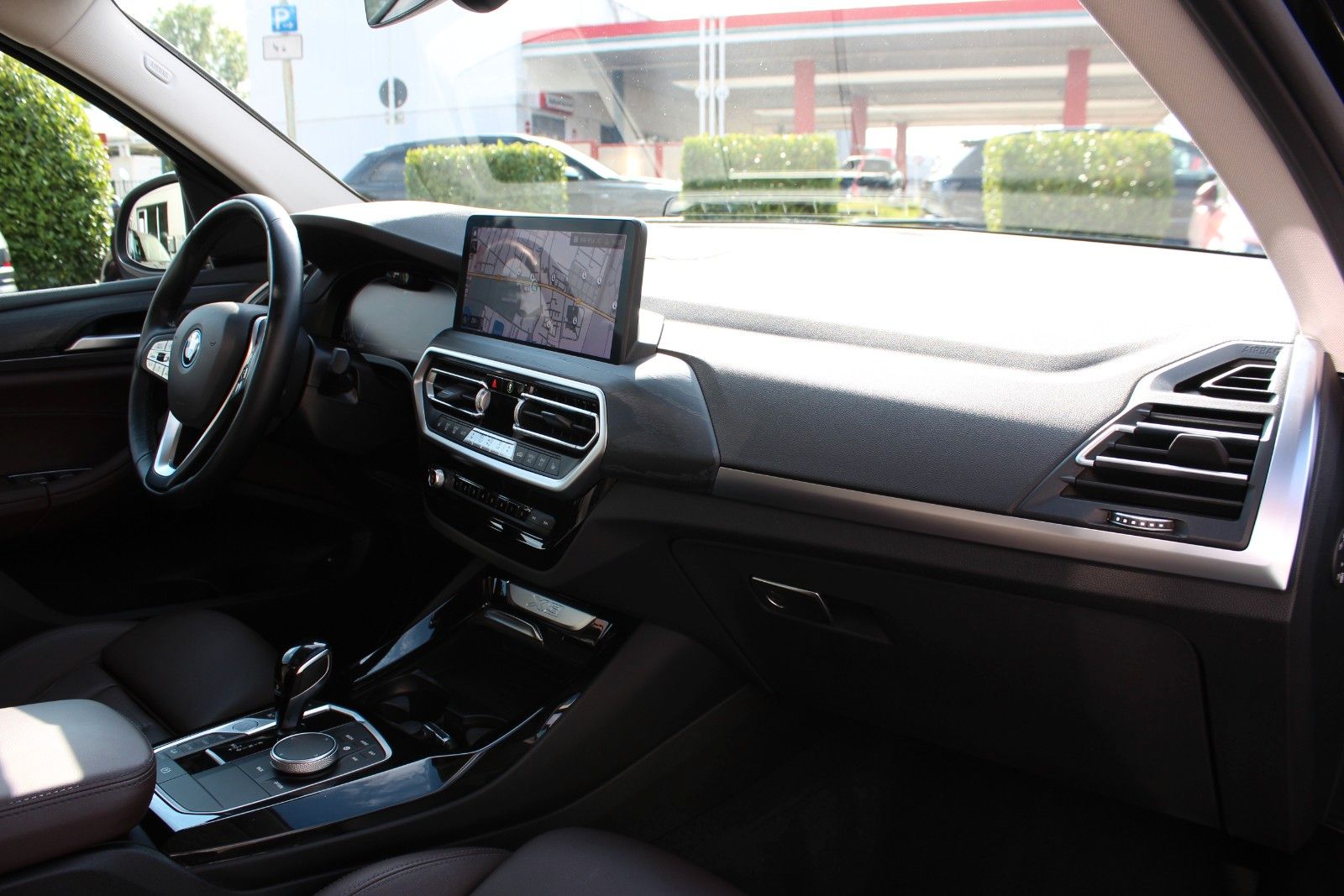 BMW X3 xDrive 30 e Laser Pano ACC HuD AHK Live-C. + foto 9