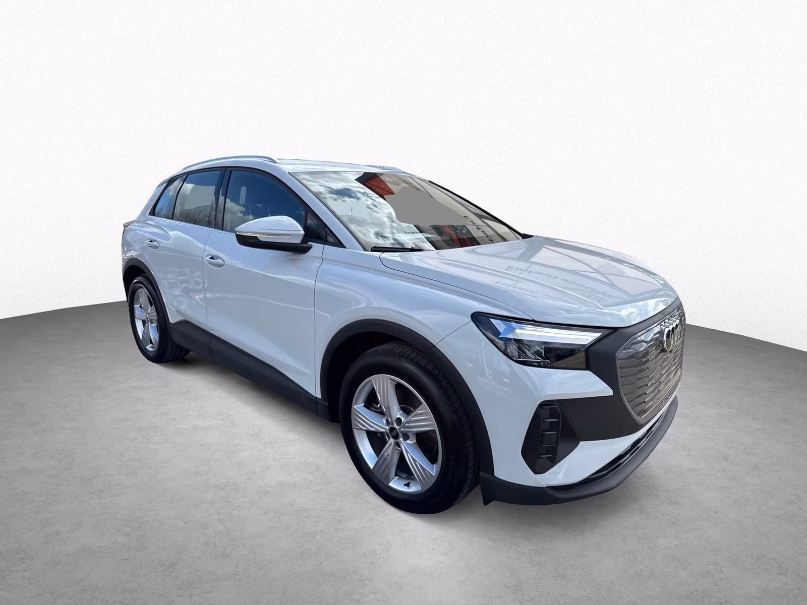 Audi Q4 e-tron 35 LED DAB CAR PLAY STANDKLIMA