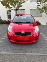 Toyota Yaris 1,3-l-VVT-i Executive  - Toyota Yaris mit Benzin-Antrieb: Executive