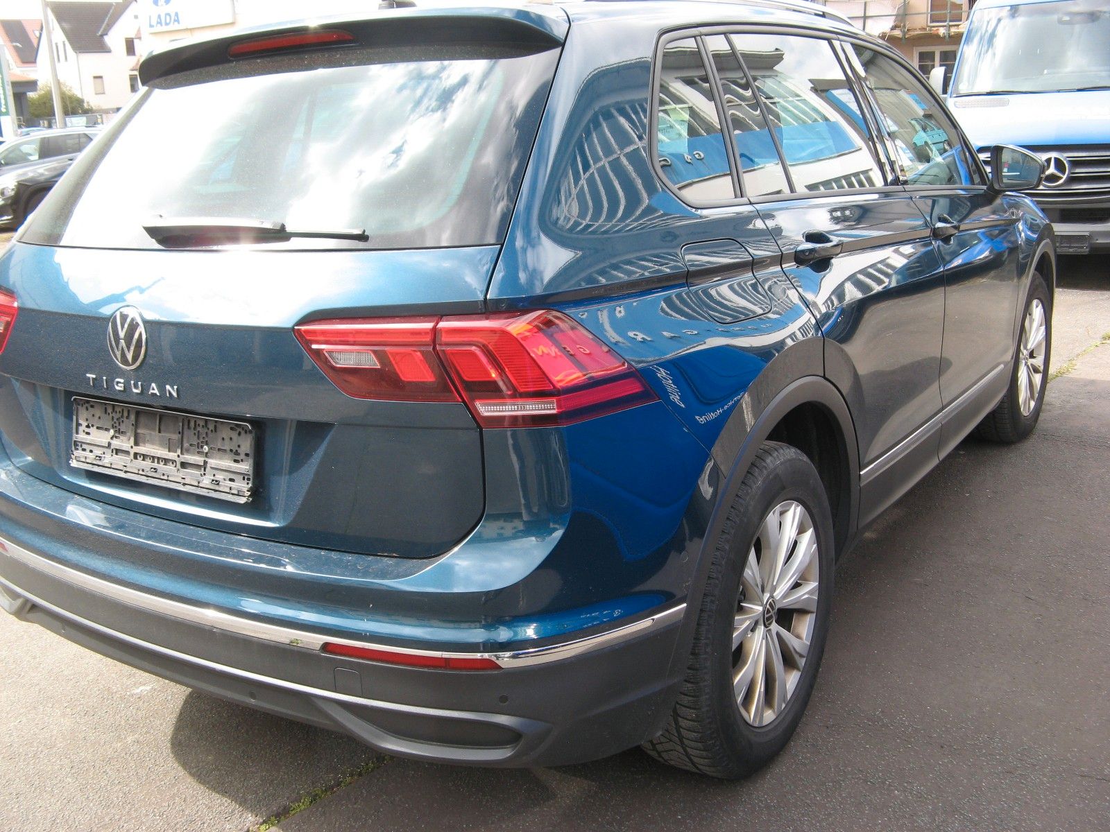 Volkswagen Tiguan Active 2,0 TDI AHK Kamera Pan-Dach imagem 3