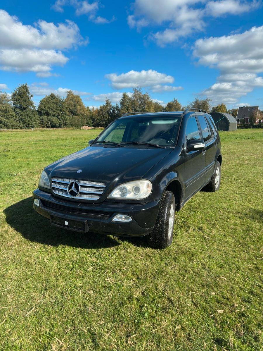 Mercedes-Benz ML 270