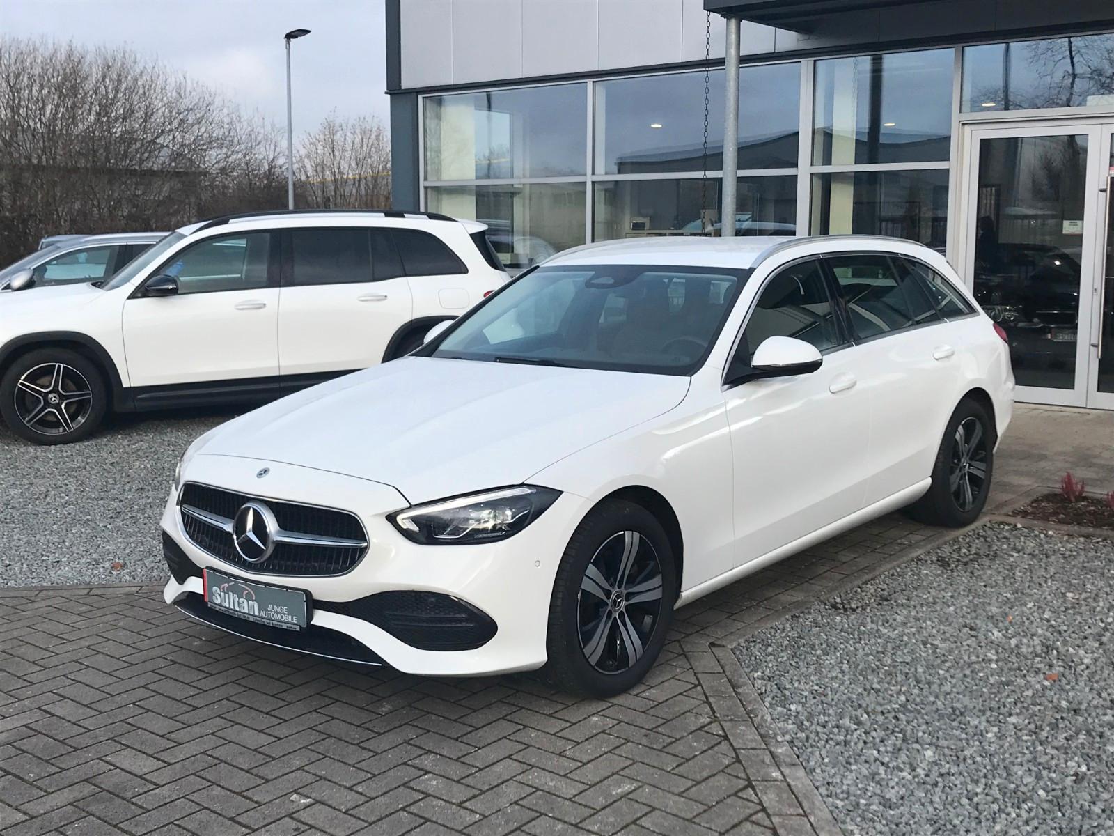 Mercedes-Benz C 220 T d 4Matic Avantgarde LED Kam AHK Distr.