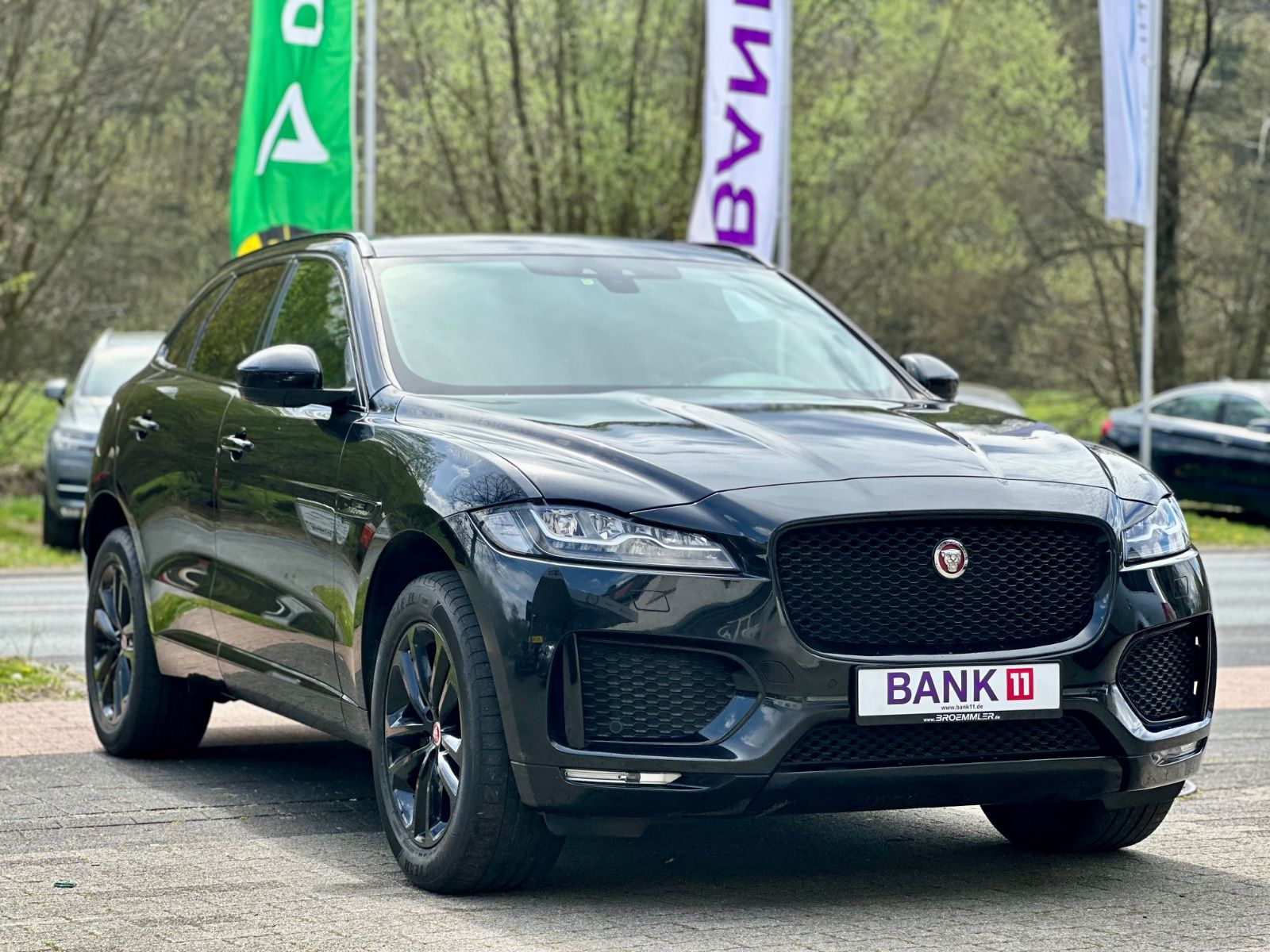 JAGUAR F-Pace