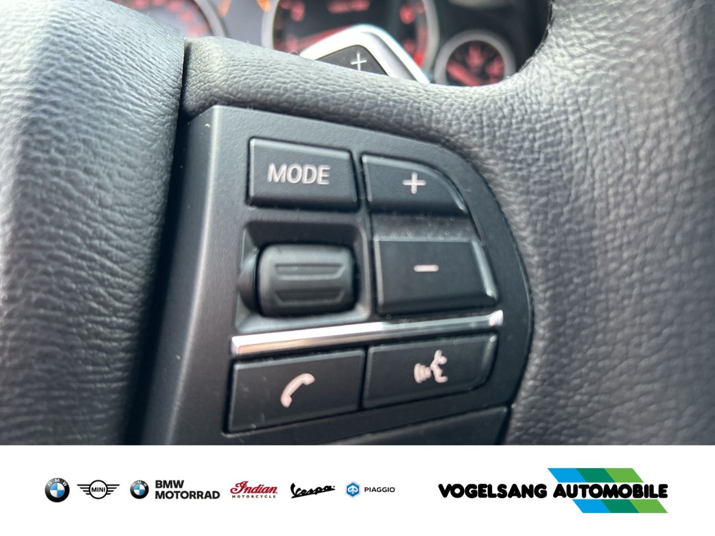 Fahrzeugabbildung BMW X4 XDRIVE20I A,Xenon, Rückfahrk.,Navigation,Temp