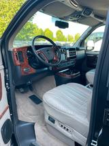 Chevrolet Chevy Van - Chevrolet Chevy Van mit Benzin-Antrieb