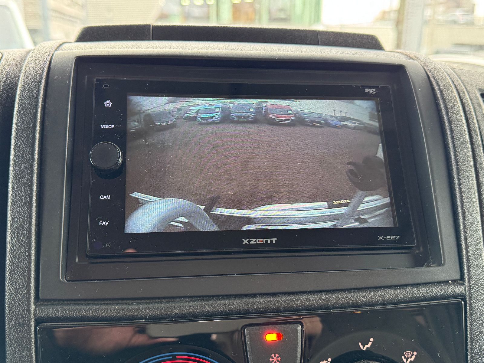 Fahrzeugabbildung Bürstner Lyseo TD A 700 FIAT 6 Schlafplätze SAT KAMERA