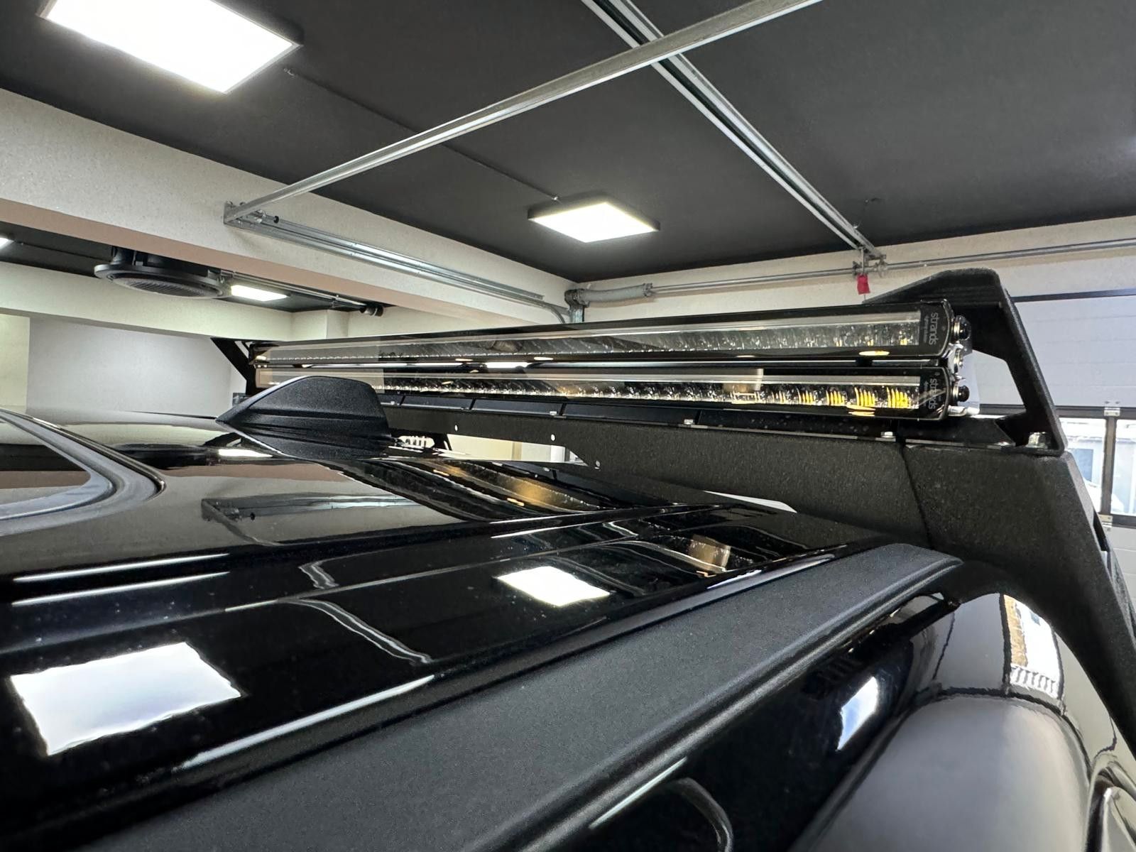 Fahrzeugabbildung Dodge RAM LIMITED HURRICANE 540 PS-LA CHANTI SPECIAL