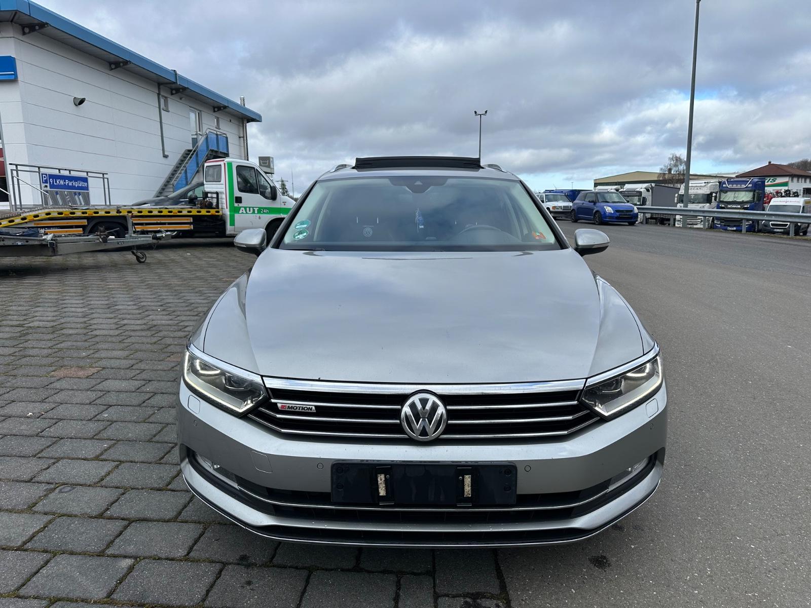 Volkswagen Passat 2.0 TDI*HIGHLINE*VOLL*PANO*DIGITAL *AHK*