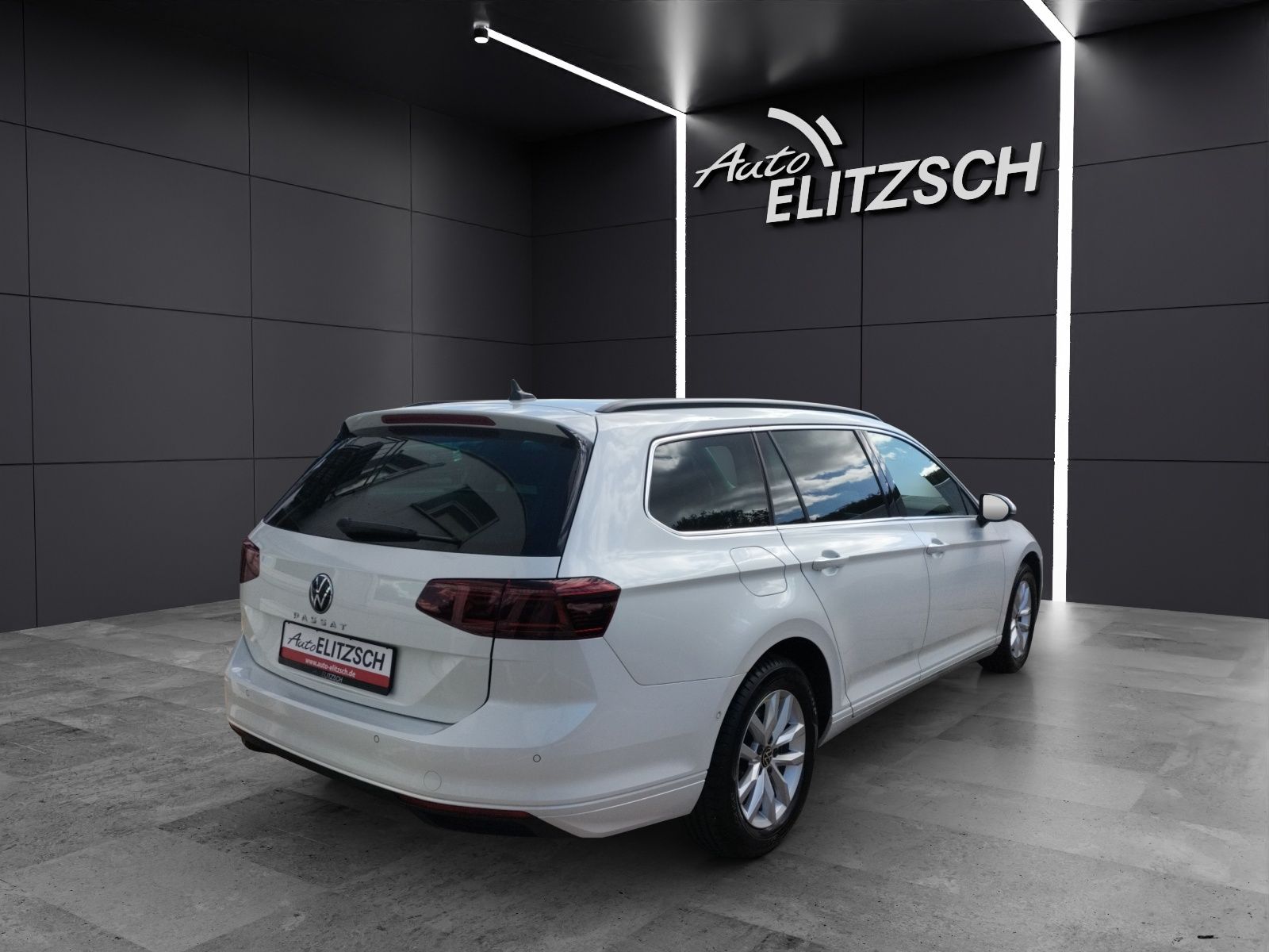 Fahrzeugabbildung Volkswagen Passat Variant TDI Business DSG Matrix AHK Navi