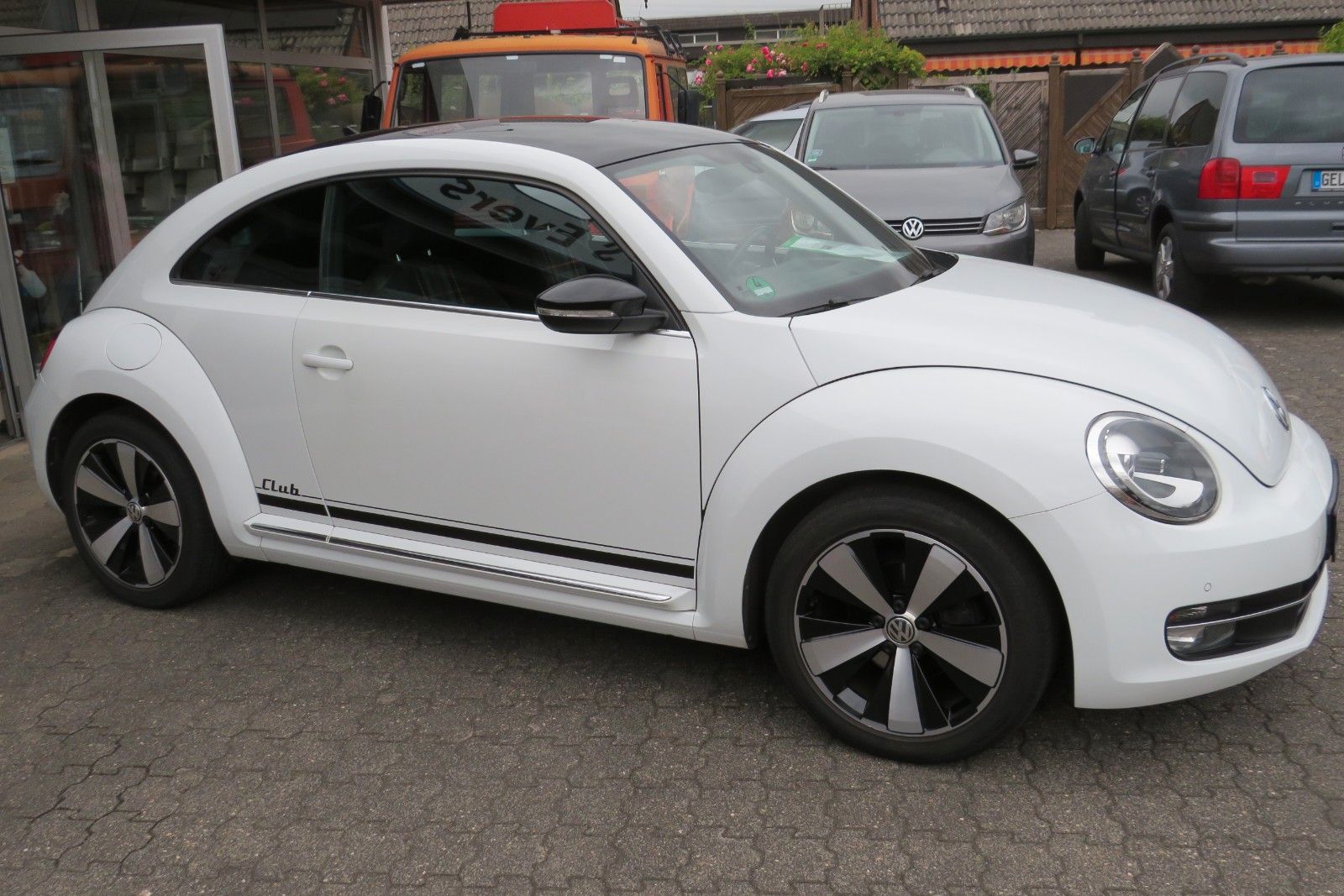 Fahrzeugabbildung Volkswagen Beetle Lim. Club XENON NAVI APP-CONNECT PDC 18`