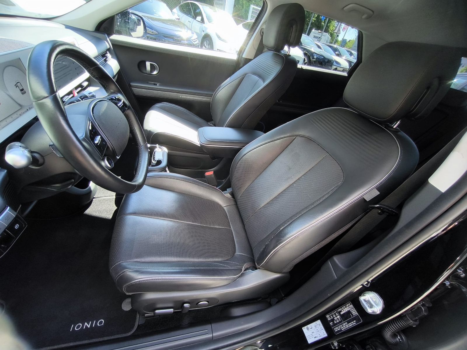 Fahrzeugabbildung Hyundai Ioniq 5 Uniq LED+HEAD+NAVI+SHZ+360°+ACC+BOSE+19"