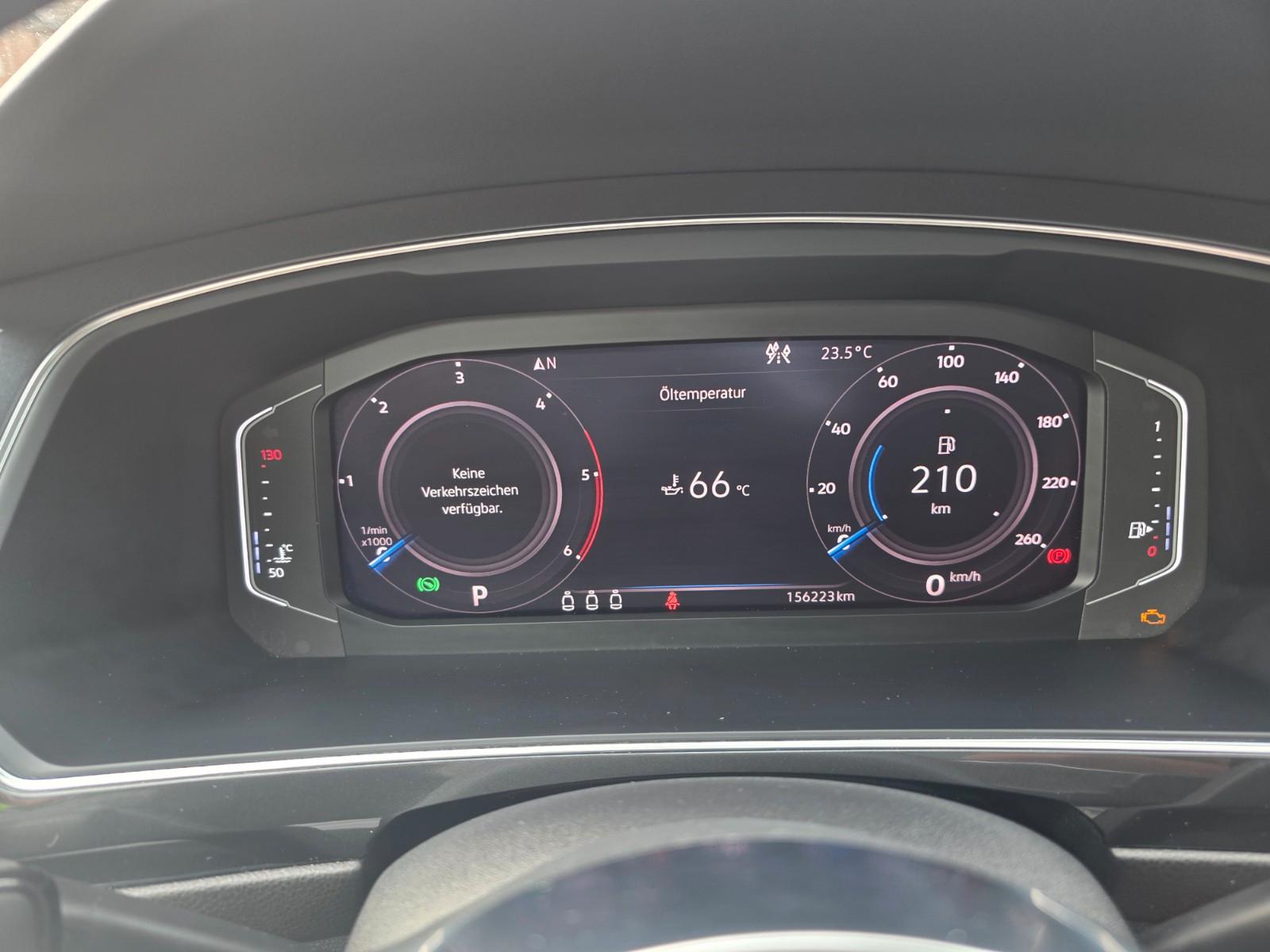 Volkswagen TIGUAN ALLSPACE / R-Line/ 240PS / PANO