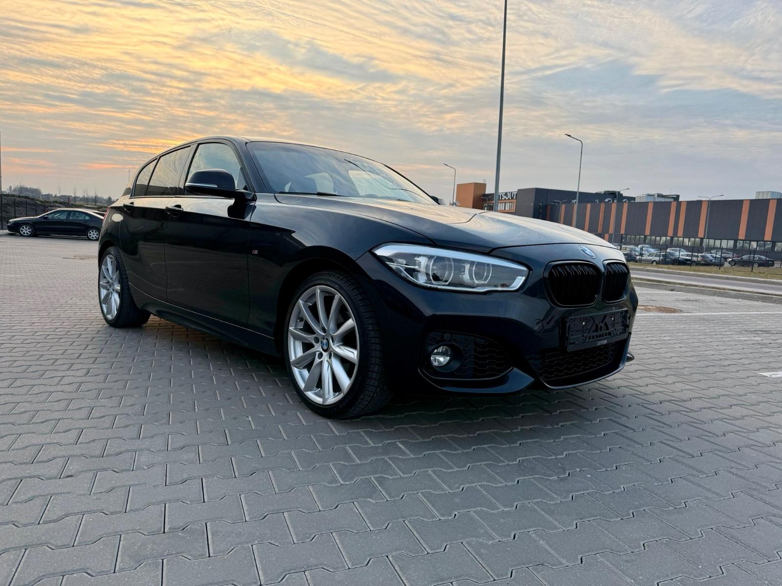 BMW 1 Limousine 116 d M Sport*Paket*NAVI*LEDER*LED!!