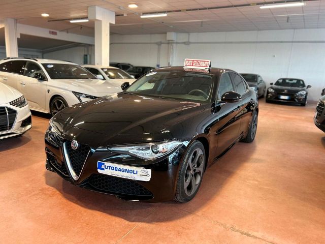 Alfa Romeo Giulia SPORT TECH 2.2 Turbodiesel AT8