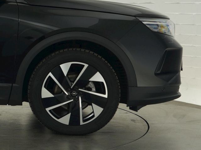 Grandland B GS HYBRID eDCT+LED PIXEL MATRIX+NAVI