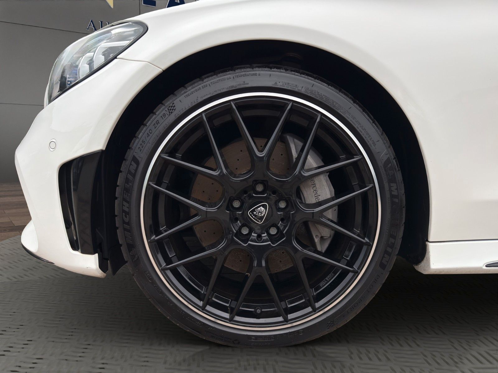 Fahrzeugabbildung Mercedes-Benz C 300 Coupe*AMG-Line*Pano*Head-Up*Dig.Tacho*360°