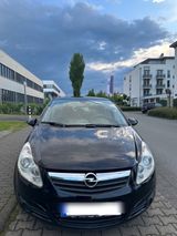 Opel Corsa D 2008  mit Fahrradträger - Opel Corsa: mit Fahrradträger