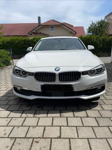 BMW 320d Touring Luxury Line Purity Luxury Line ...