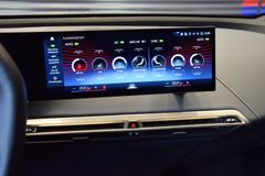 Fahrzeugabbildung BMW iX40 xDr. Sport Pano/SkyLounge AHK h/k Laser 22"