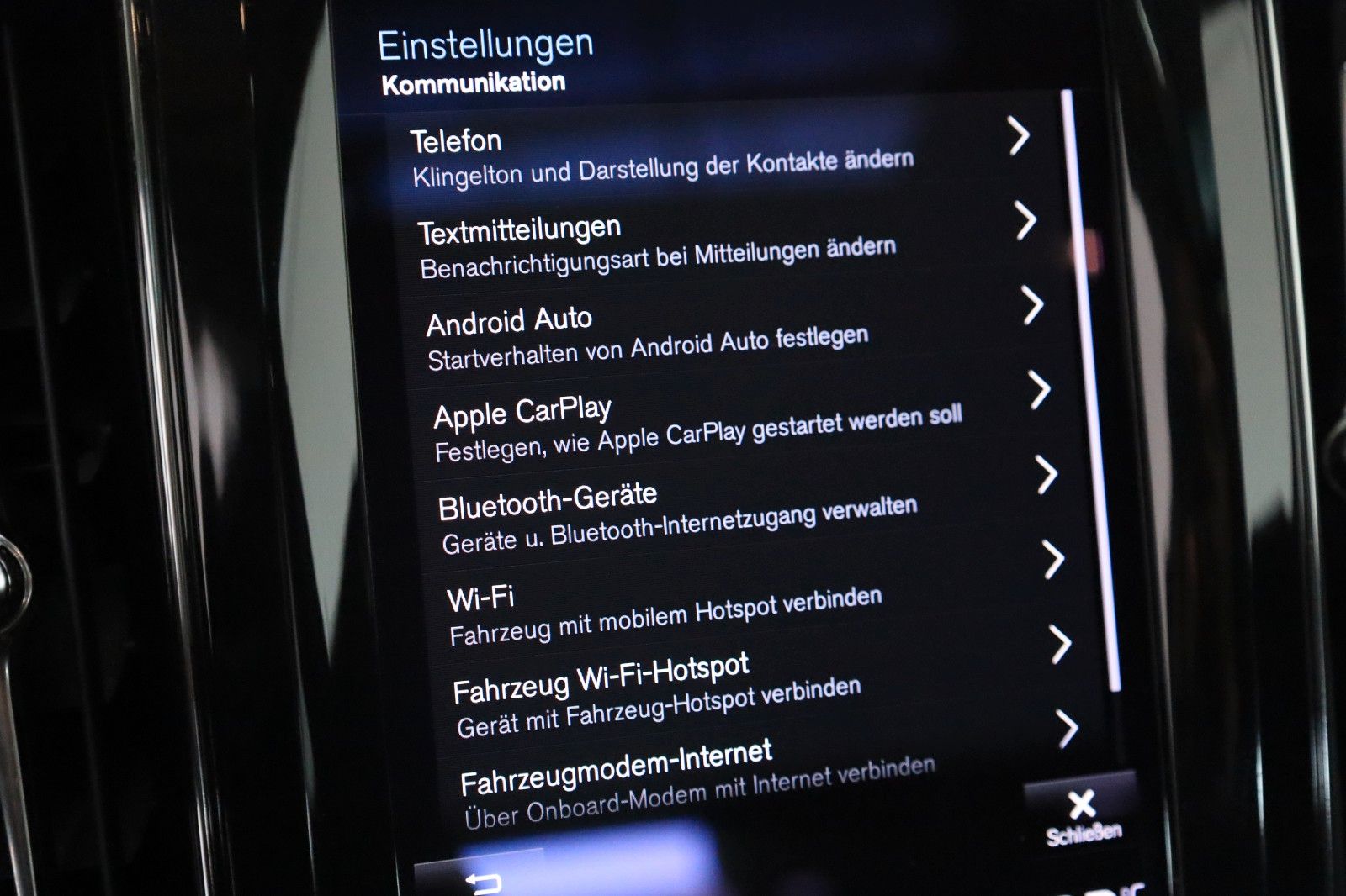 Fahrzeugabbildung Volvo XC60 Momentum Pro,Leder,Navi,Kamera,HUD,ACC,Pano