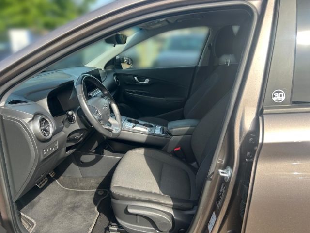 Fahrzeugabbildung Hyundai KONA Edition 30+ Elektro 2WD Navi Soundsystem AC
