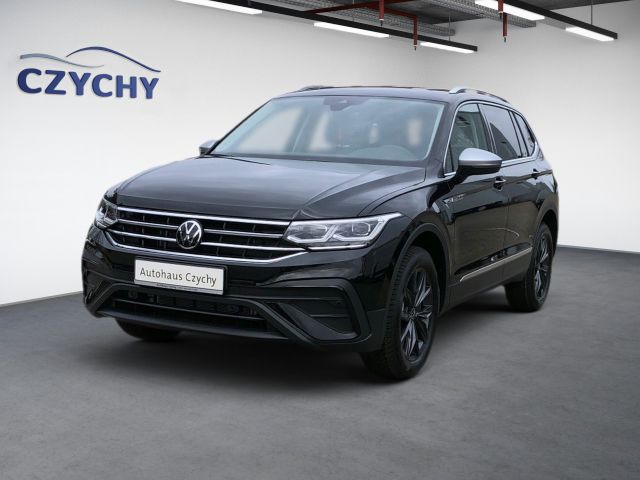 Volkswagen Tiguan Allspace 1.5 TSI DSG MOVE+AHK+7Sitze+LED