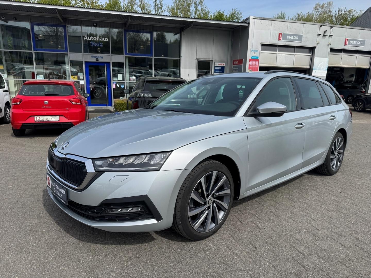 Skoda Octavia Combi Ambition 4x4 AHK-klappbar LED Sper
