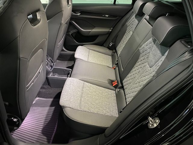 Octavia IV Combi Sportline 2.0 TDI DSG AHK+PANO+