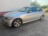 BMW 320 Baureihe 3 Lim. 320i*STEUERKETTE NEU - BMW 320 aus 2005: 320i