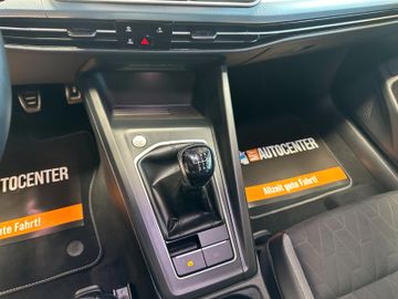 MYAUTOCENTER – Gebraucht- und Jahreswagen mit Werkstattservice in Pfaffenhofen Volkswagen Golf VIII *Keyless*Totwinkel*ACC*PDC*LED*VOLL