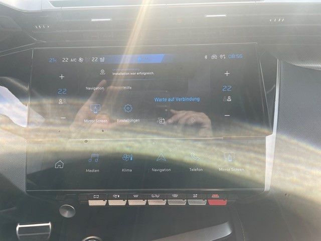 Fahrzeugabbildung Peugeot 408 GT PlugInHybrid 225 AT+Navigationssystem+Sou