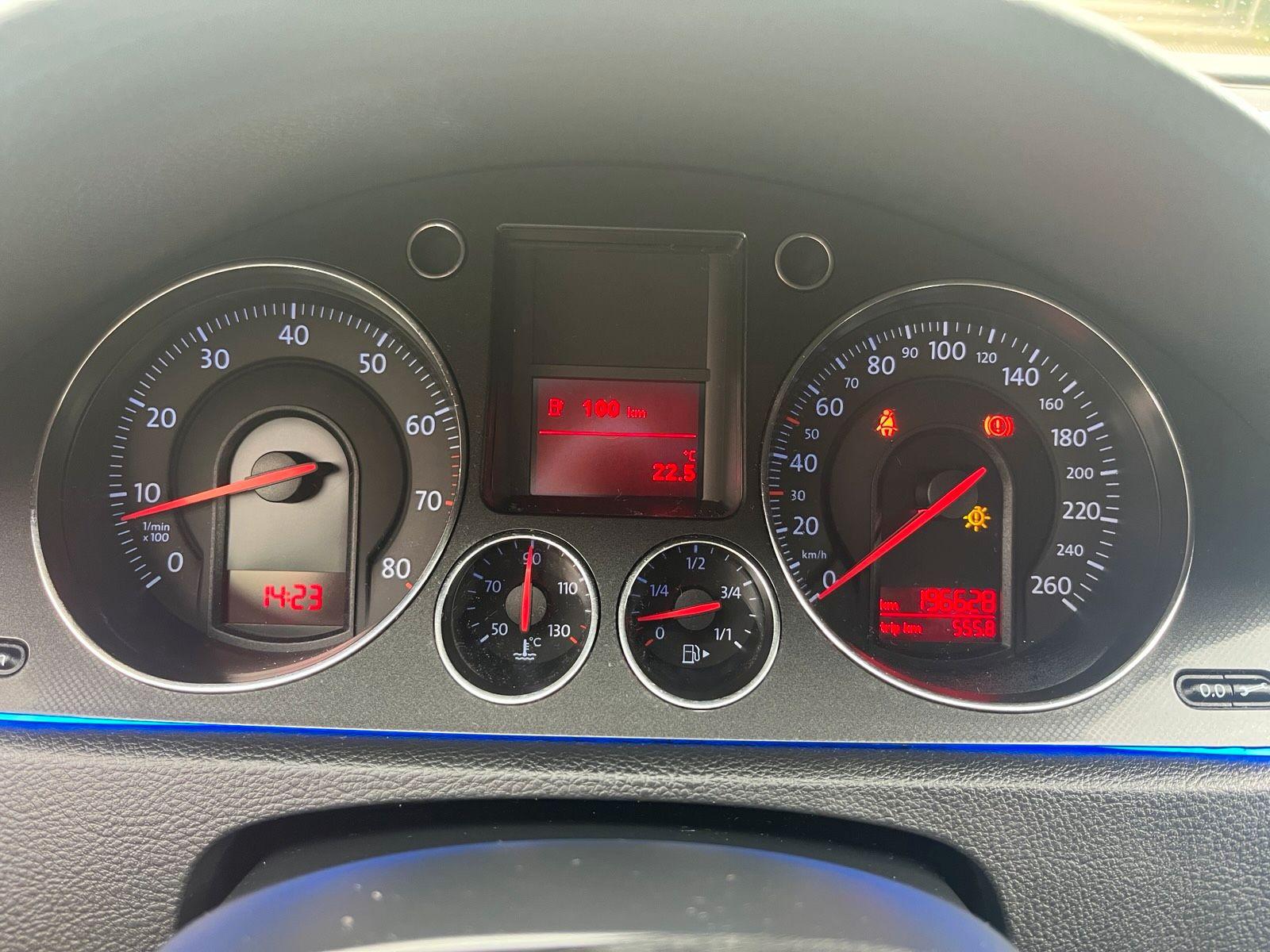 Volkswagen Passat 2006 — photo 15