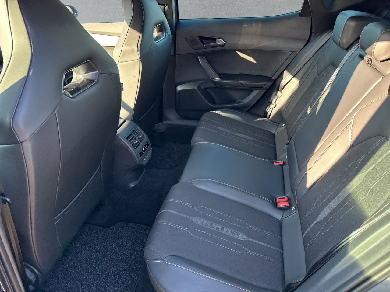 Fahrzeugabbildung CUPRA Formentor VZ 2.0 TSI 4Drive (310 PS) 7-Gang-DSG