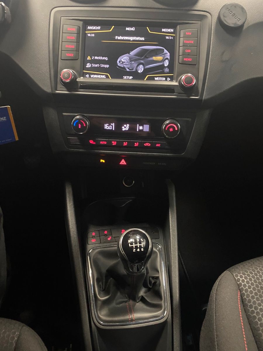 Fahrzeugabbildung SEAT Ibiza 1.0 TSI FR+NAVI+ALLWETTER+SITZHEIZUNG+FR++