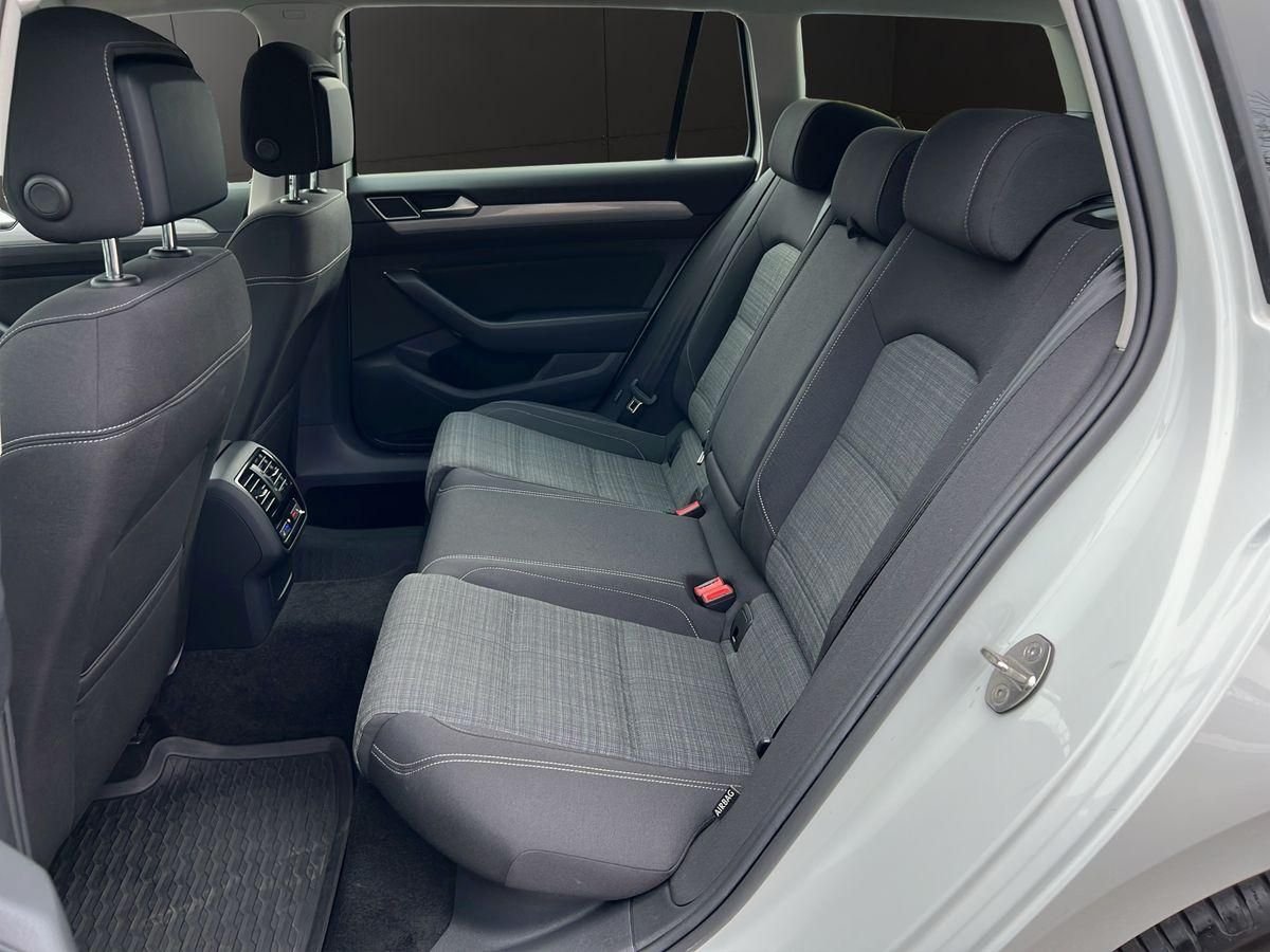 Passat Variant Business 2.0 TDI DSG RFK ACC NAVI