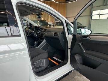 MYAUTOCENTER – Gebraucht- und Jahreswagen mit Werkstattservice in Pfaffenhofen Volkswagen Touran *R-Line*Sport*ACC*NAVI*2-ZONEN*LED*