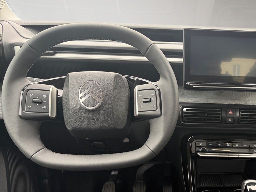 Fahrzeugabbildung Citroën C3 Turbo 100 PLUS + Winter Paket*Allwetterreifen