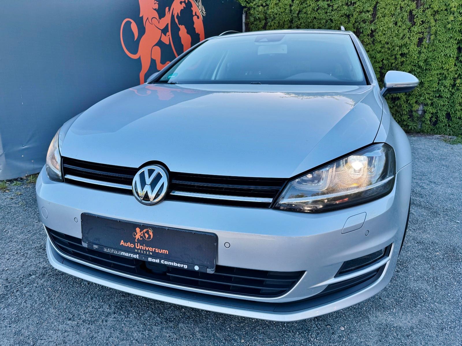Volkswagen Golf VII #TÜV#SERVICE#ZAHNRIEMEN#SHZ#KAMERA#TOP!