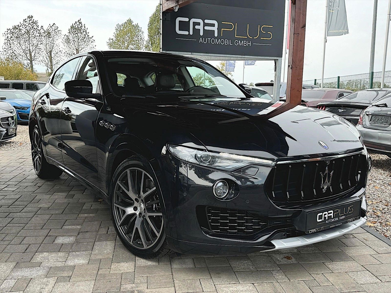 Fahrzeugabbildung Maserati Levante V6 SQ4 GranSport 4WD *21 Zoll*H&K*360*