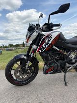 KTM IS Duke 125 - TÜV NEU - Unfallfrei - KTM 125 DUKE