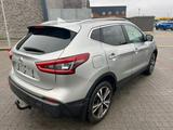 Nissan Qashqai 1.5 dCi DPF Tekna - Nissan Qashqai: Dci