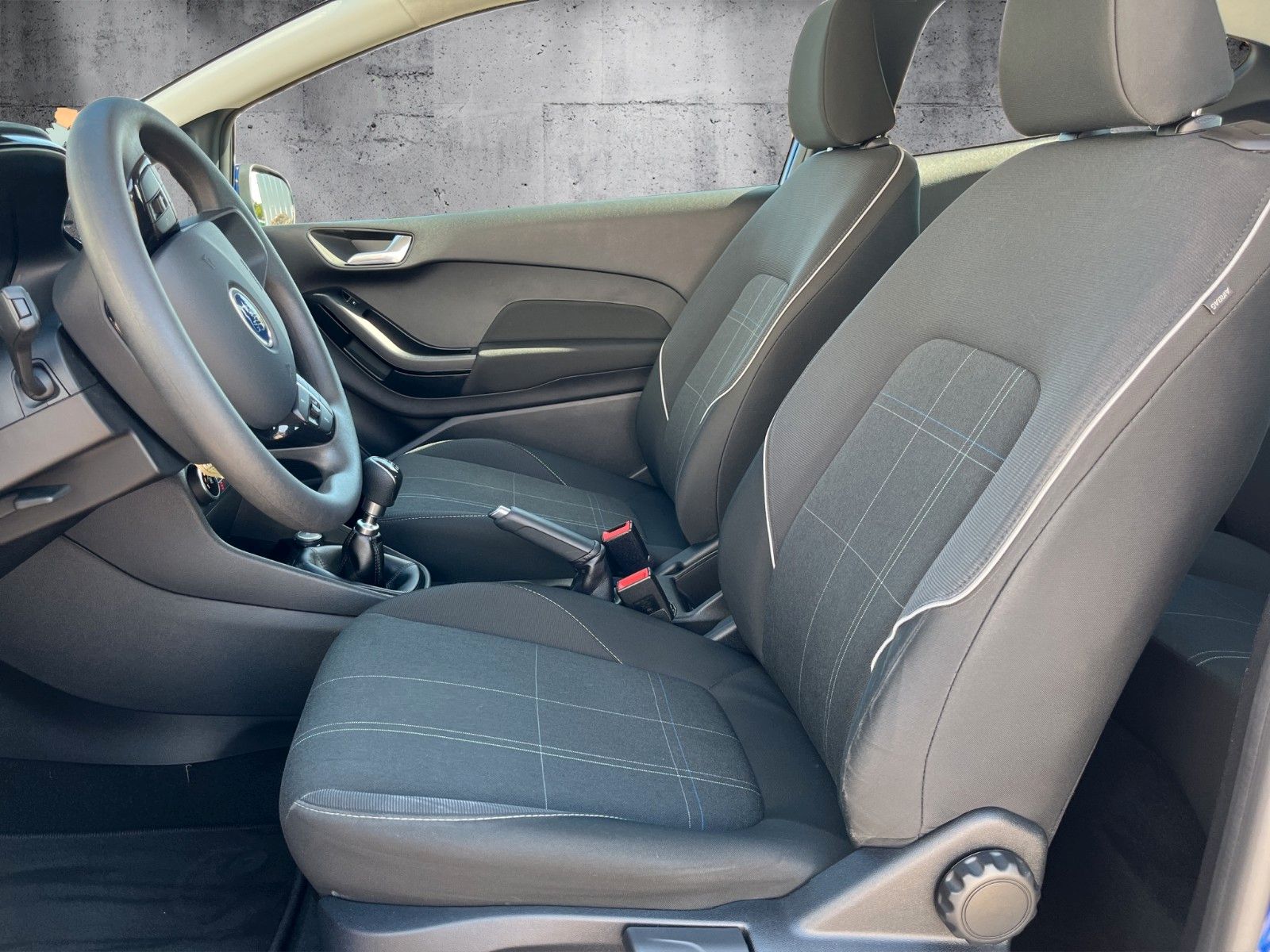 Fahrzeugabbildung Ford Fiesta Cool & Connect