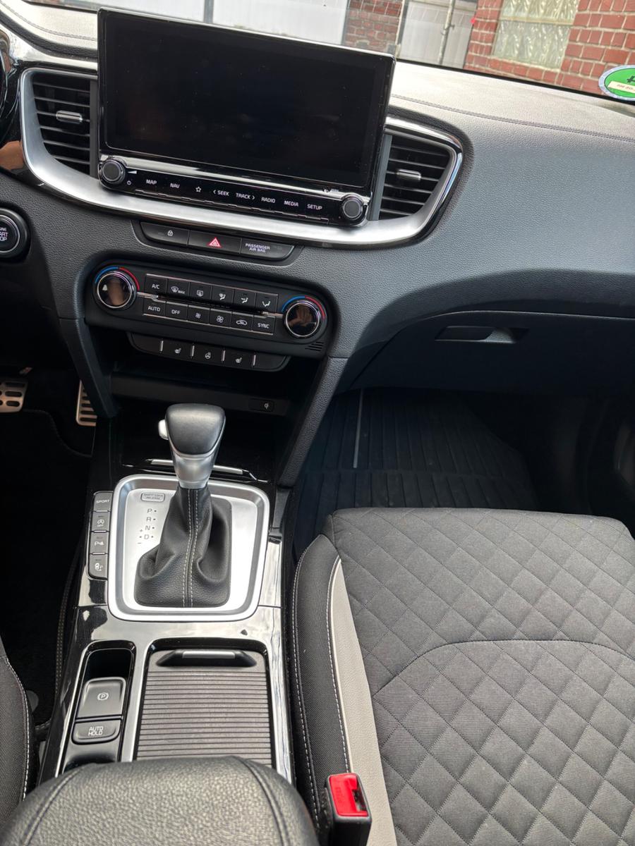 Kia ProCeed 1.6 CRDi Hybrid/AHK/Soundsystem/Navi