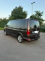 Volkswagen T6 Multivan mit beidseitigen Schiebetüren, NAVI - : Van, mit Schiebetür