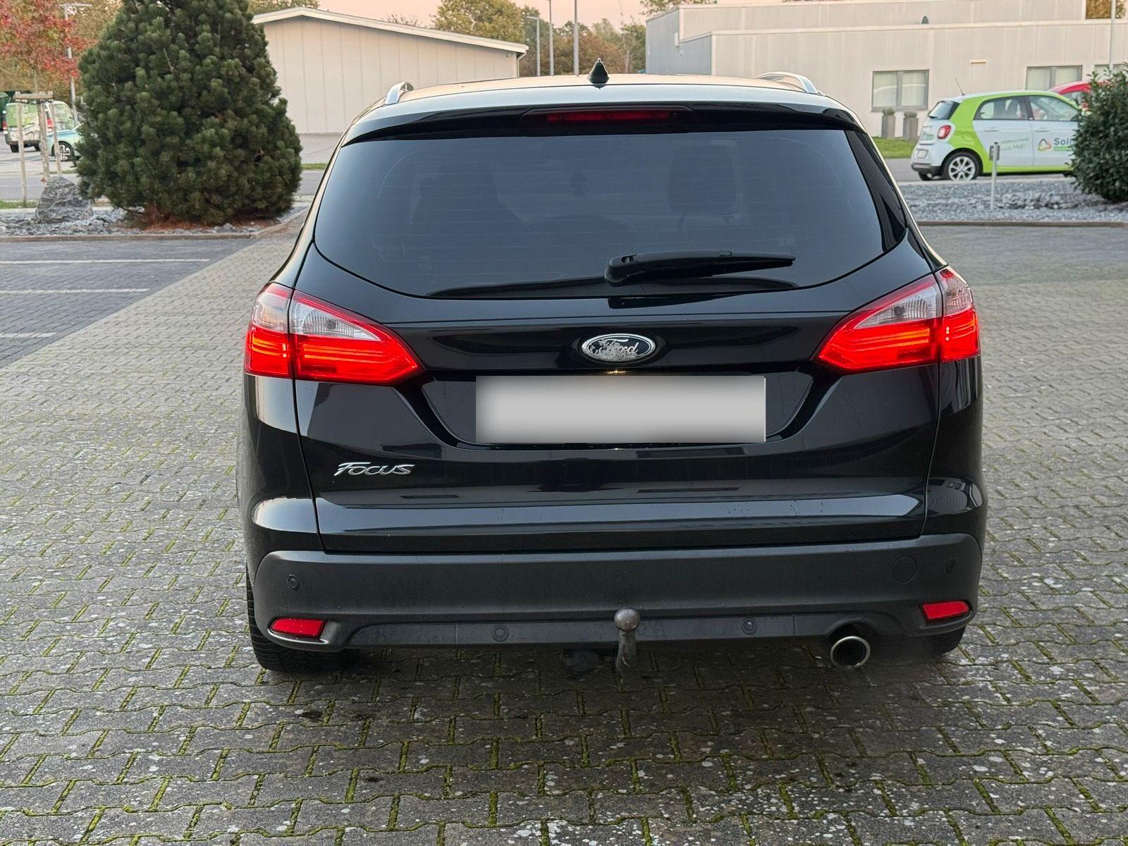 Ford Focus 2012 — photo 6
