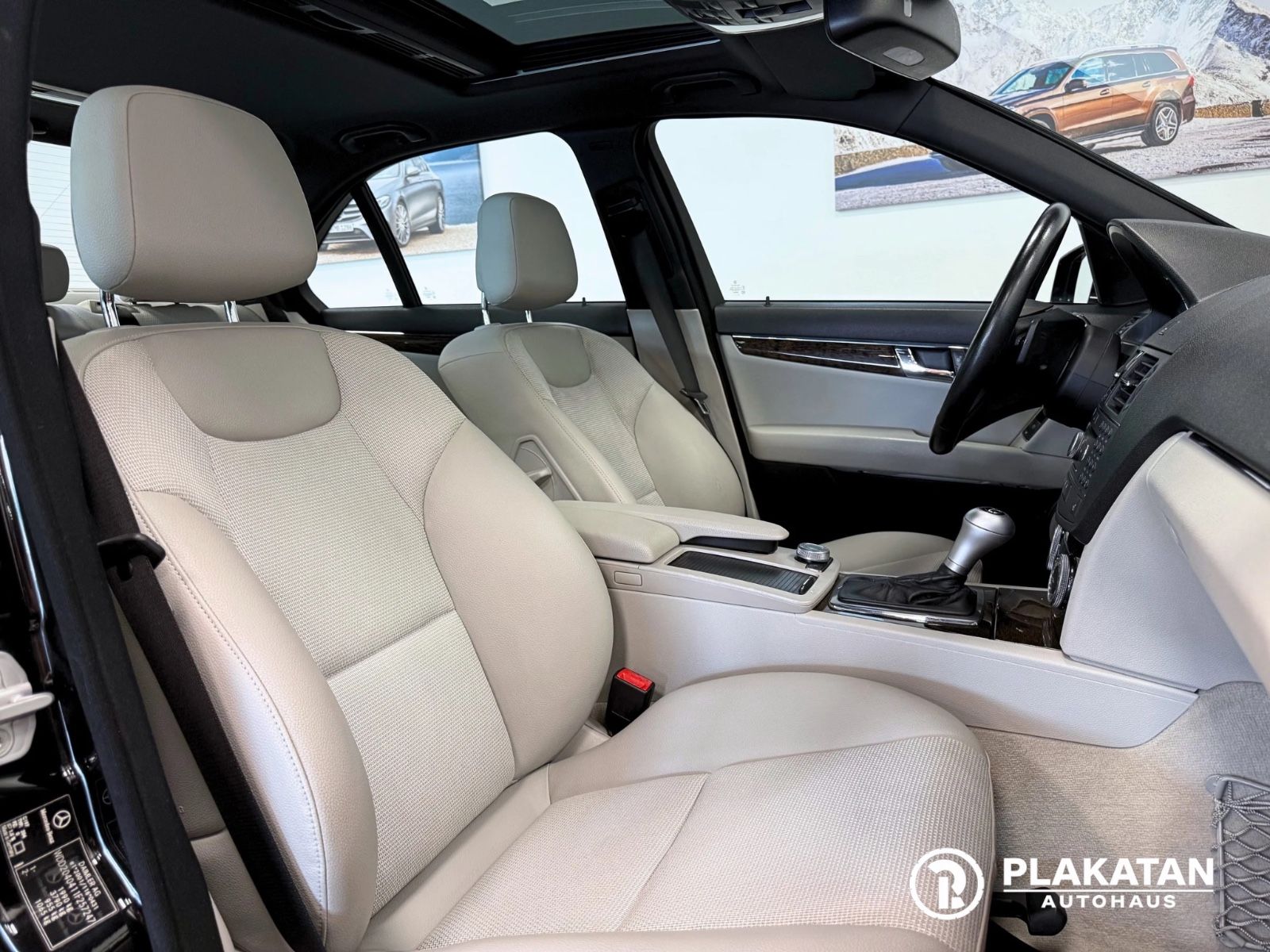 Fahrzeugabbildung Mercedes-Benz C 200 Kompressor AMG Paket Xenon Navi